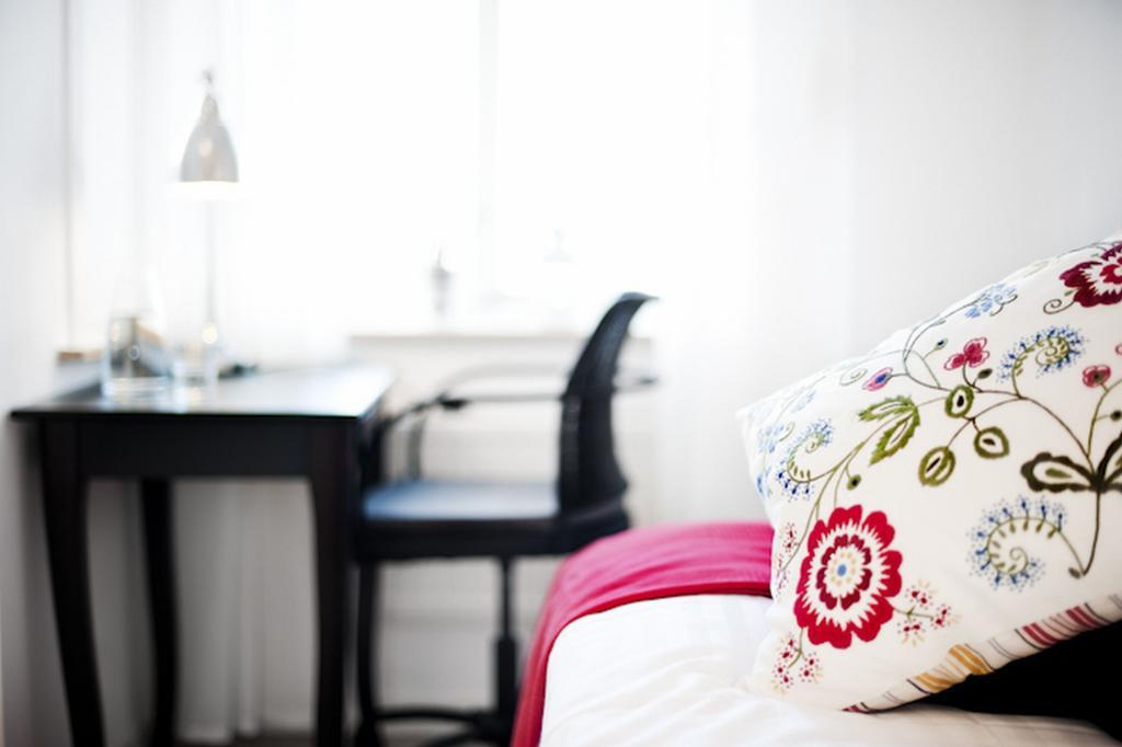 Hotel Åh Stifts- & Konferensgård Ljungskile Zimmer foto