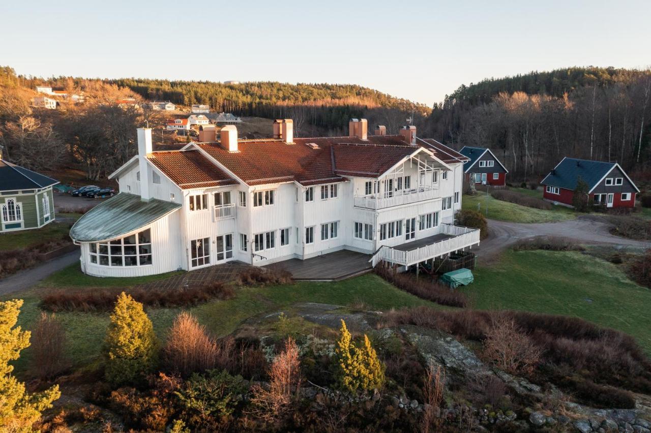 Hotel Åh Stifts- & Konferensgård Ljungskile Exterior foto