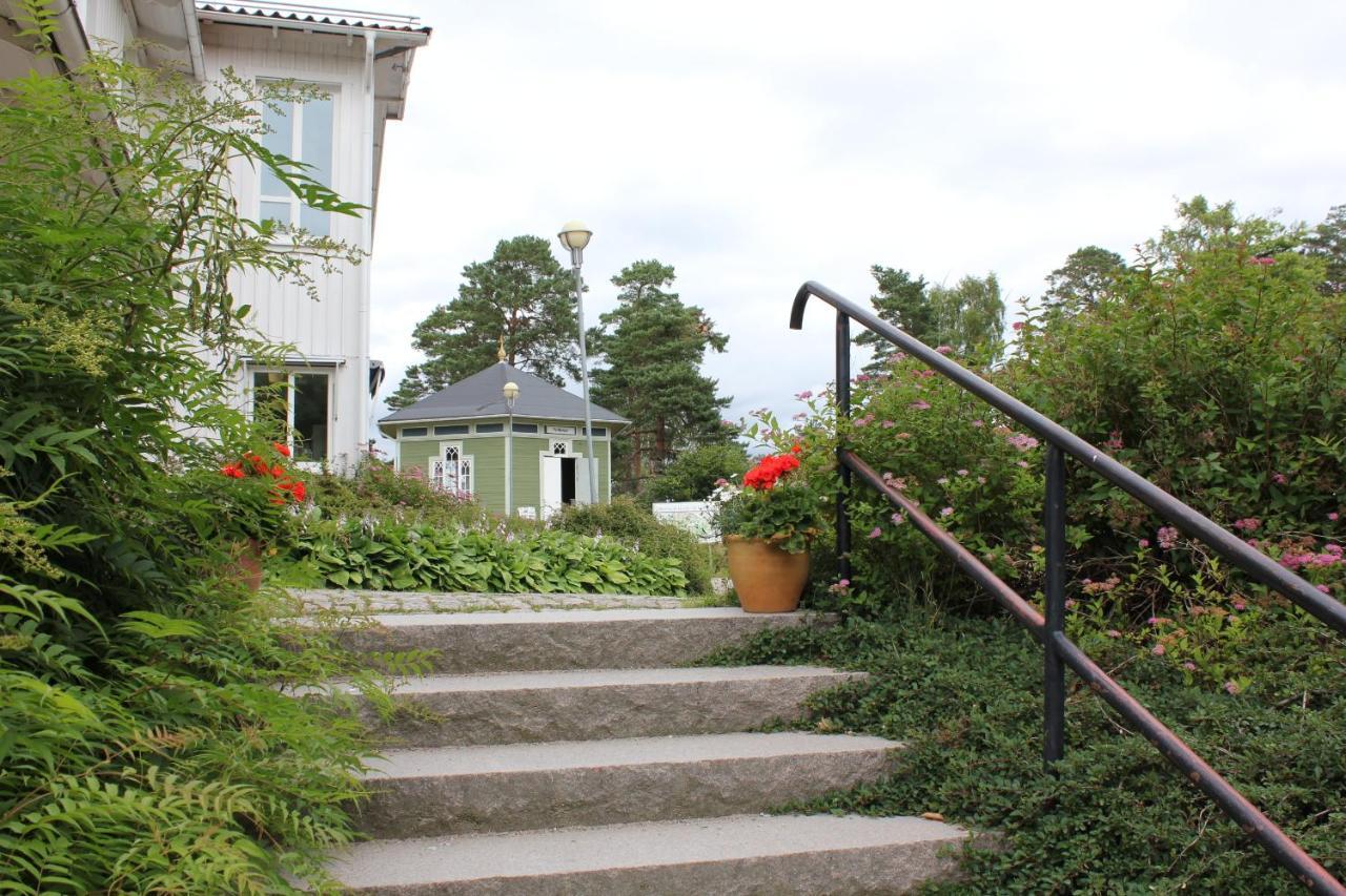 Hotel Åh Stifts- & Konferensgård Ljungskile Exterior foto